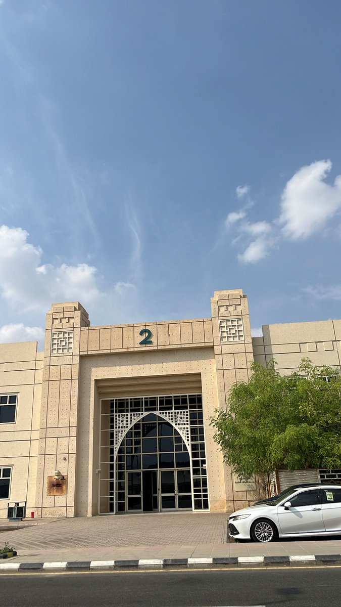 Aly_q7's tweet photo. جبت بروشات الدفعة عشان ينسو اختبار الفارما🥰 https://t.co/ZFyc68gkVh