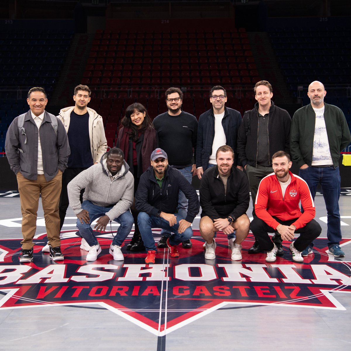 CruyffInstitute's tweet image. The students of our Master in #FootballBusiness
@FCBarcelona @BarcaInnoHub traveled to the #BasqueCountry on their #StudyTrip!  

They visited the sports facilities of: @RealSociedad,
@REALUNIONCIRUN, @Baskonia, @SDEibar, @Alaves and @AthleticClub.

 #EducatingLeaders