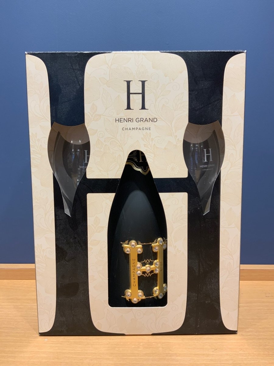 liquorjoy's tweet image. Indulge in elegance with アンリグラン! Get your 750ml bottle and a stylish champagne glass for just ¥12000. Celebrate life’s moments in style! #ChampagneLovers #LuxuryExperience

Shop Now liquorjoy-shop.com/products/rc_it…