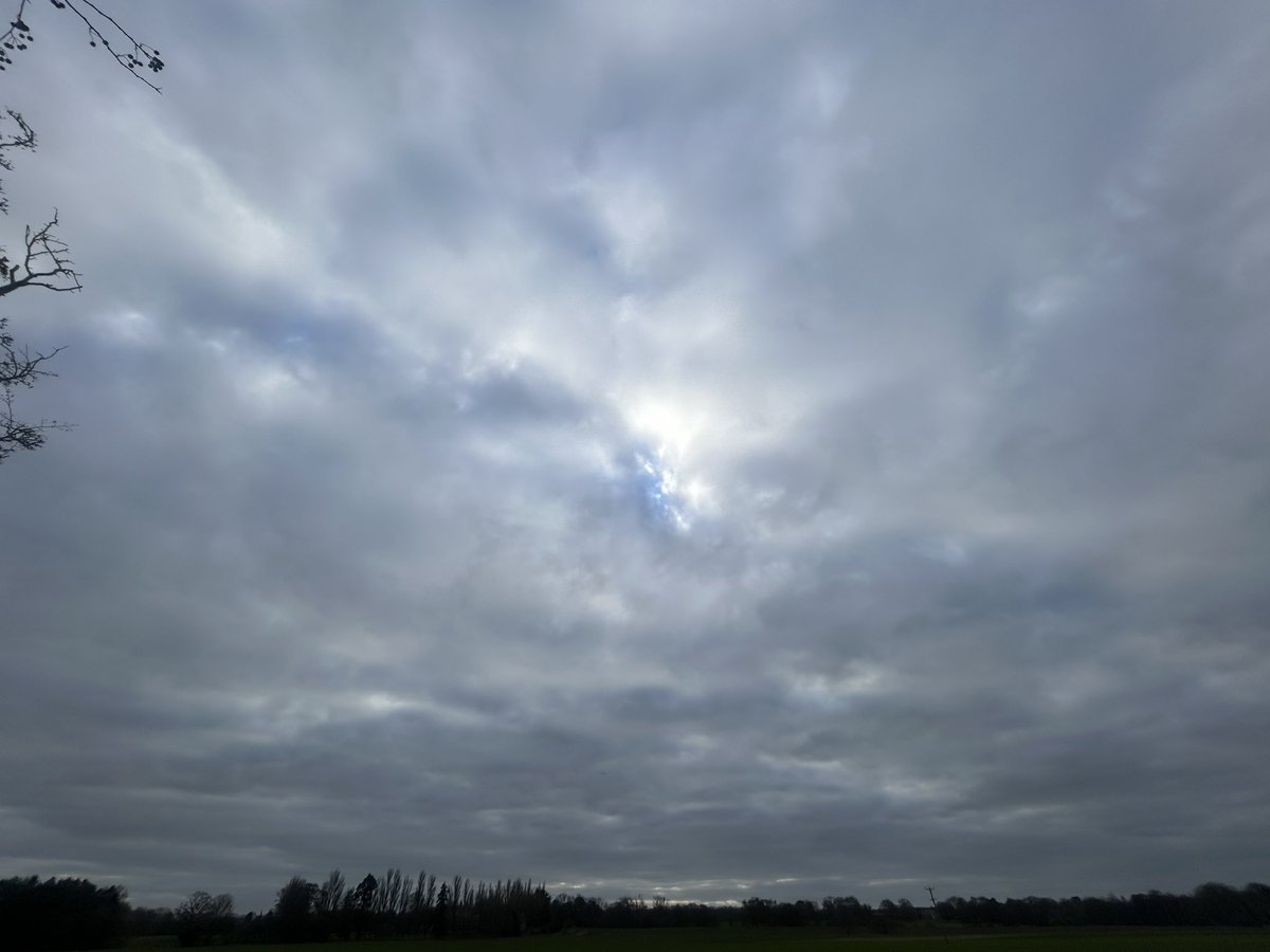 chatswithem's tweet image. The blue behind the blanket 

It's been ten days since we last saw the sun

On average we are seeing the sun 10% of the month