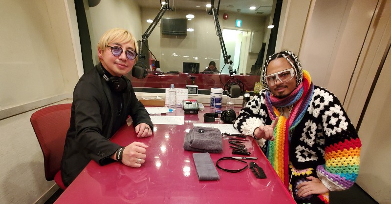 tokyofm_podcast's tweet photo. 深夜2時
AUGER Kiss our humanity 心に触れて”整える”時間

ゲストは、世界的ダンスアーティストのKENTO MORIさん
単身渡米しての挑戦！歌舞伎役者 #市川團十郎 さんとの共演エピソード
心と体の整え方をお聞きします

@kento_km1
#AUGER  #鈴木曜  #ダンスアーティスト #ARArtistKENTO
#ケントモリ