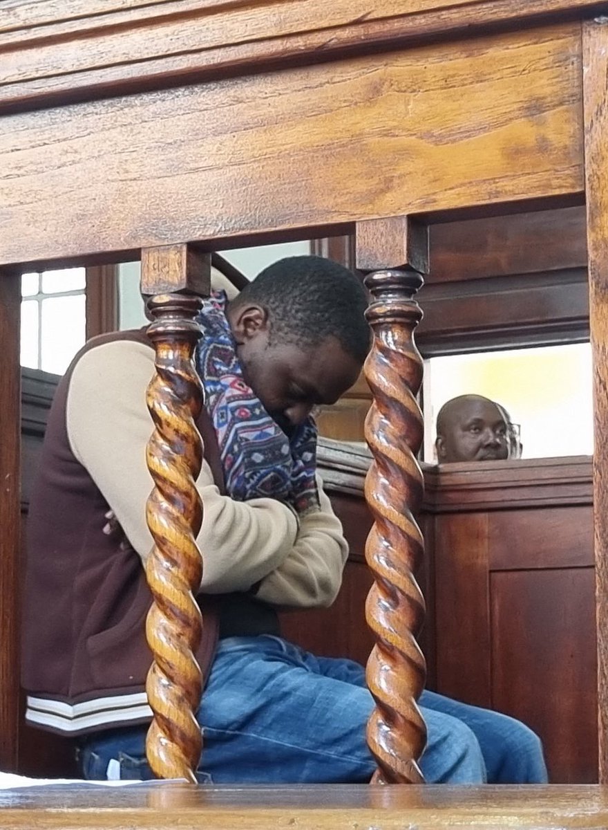 BafanaSurprise's tweet image. I don’t think if I were to be the head of state,  I would have survived a year. I was gonna be brutal to criminals! More especially where there is concrete evidence.

Victor Mthethwa Majola wasn’t gonna enjoy the privileges of being in prison, after killing Dj Warras. As soon as…