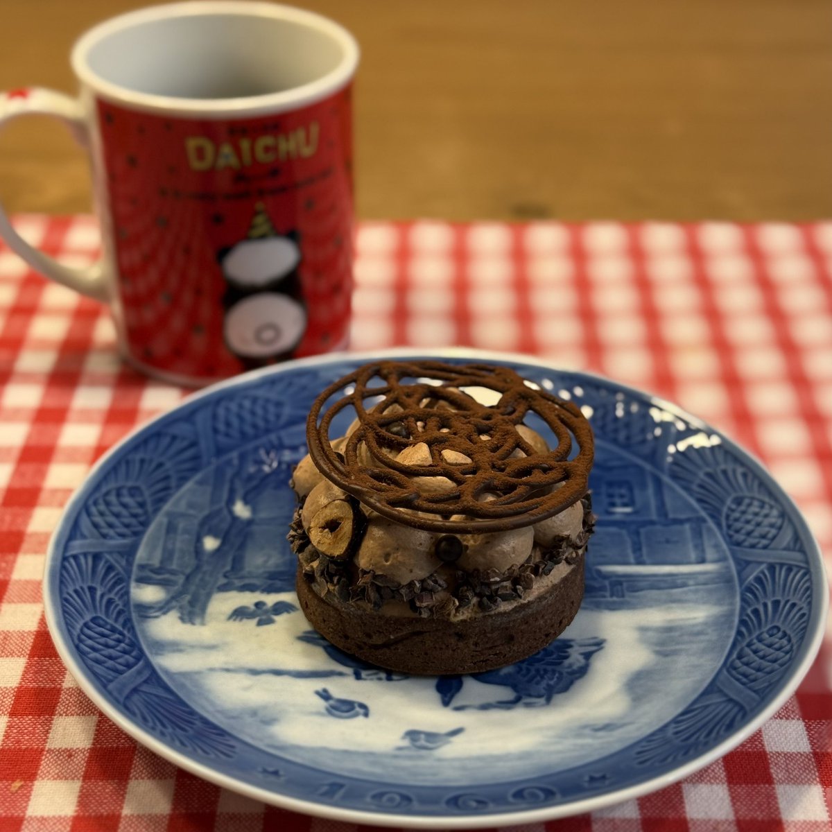 Happy Christmas. ケーキはCAKE SHOP MEから、キャラメルショコラ