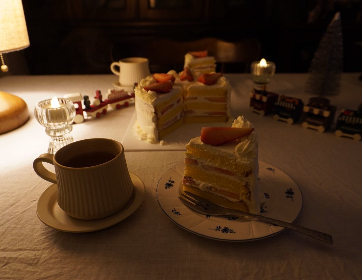 0423uin's tweet image. merry christmas🍰