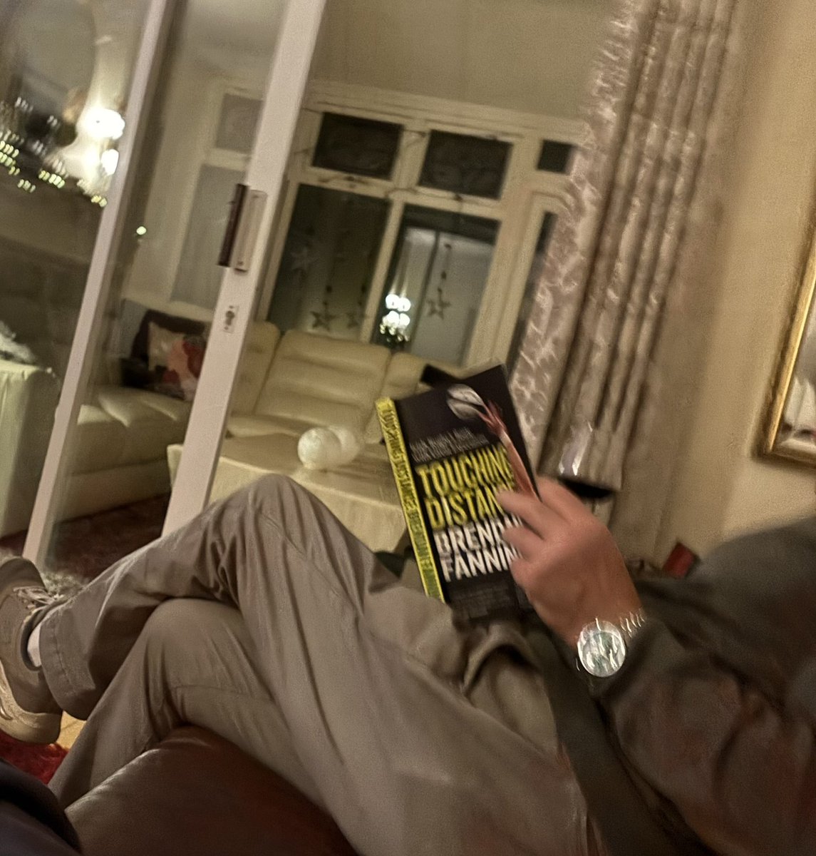 JC200022's tweet image. 10 great chapters of father-son conversation topics which should comfortably get us to the Munster game on Saturday

Great last minute gift idea if you are stuck &amp;amp; you can find it!

Congratulations on another masterpiece @BrendanFanning 👏👏👏