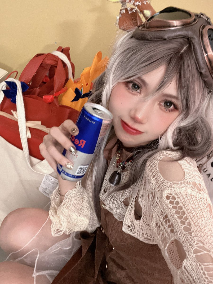 yamatou_momo's tweet photo. クリスマス〜今日は忙しいから
翼をさずけちゃお∠( ˙-˙ )/ https://t.co/OhtEtiPJU8