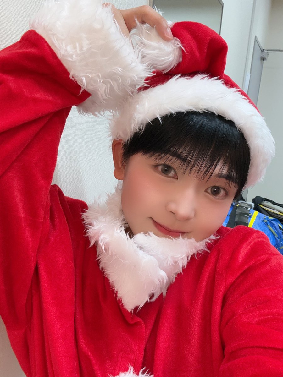 o 。o゜o 。oo° o。／⌒⌒ヽ …….. 。(二二二)〇 :Merry: o