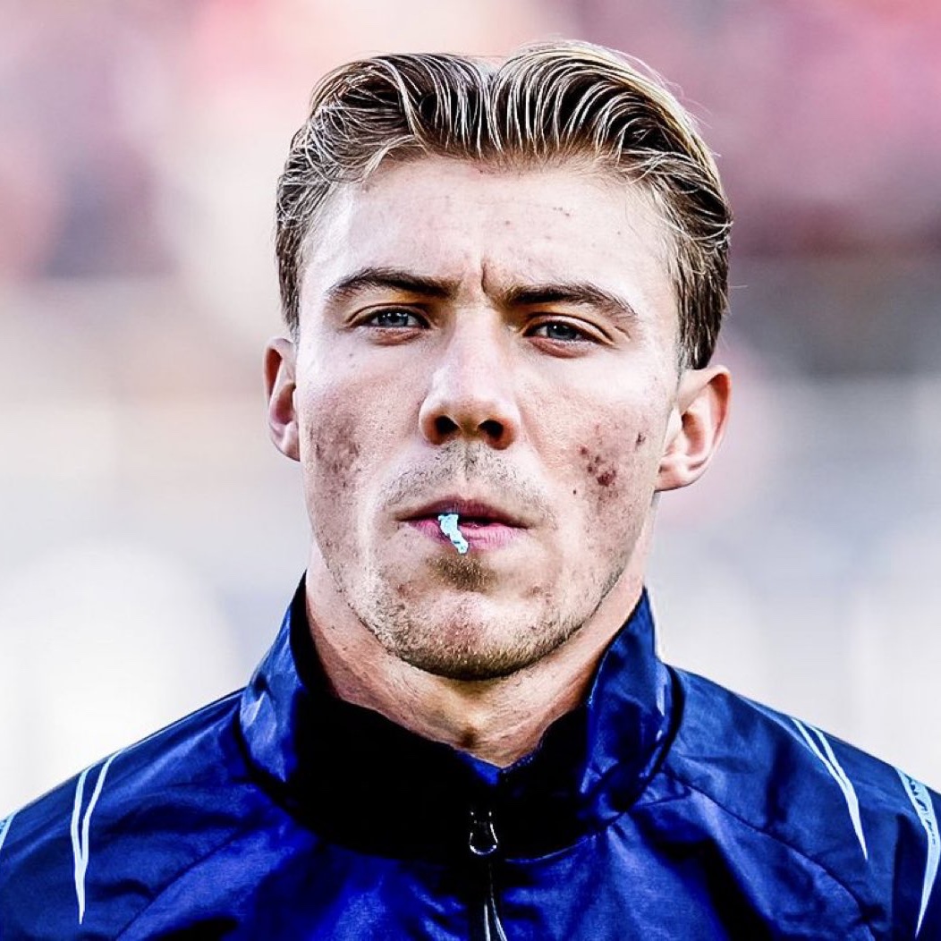 United Update tweet media