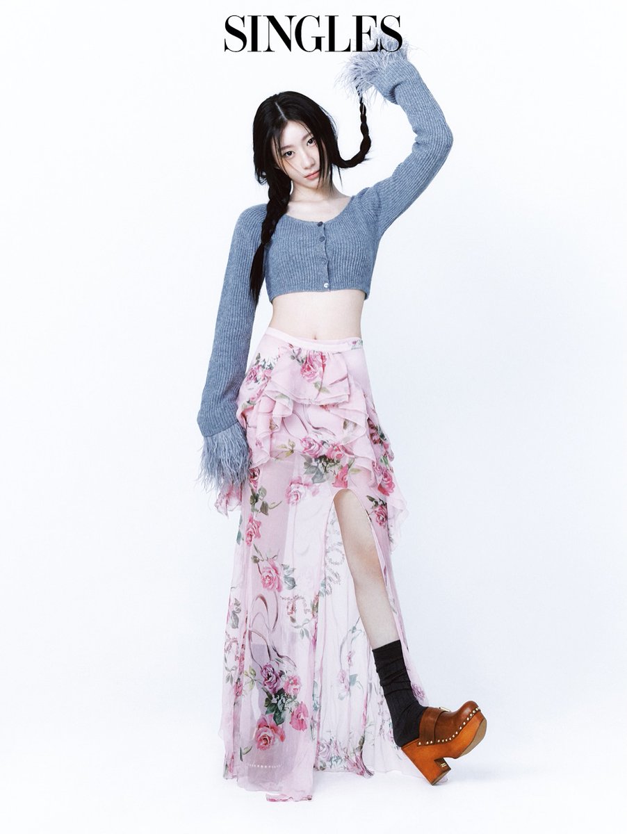 ArabMidzy_'s tweet photo. 251224
تحديث حساب Singles Korea على الانستغرام ب صور ل تشايريونق ♡: 
التقينا بـ تشايريونق (#chaerrry0) من ITZY، التي قضت عامًا حافلًا بالأنشطة من خلال الألبوم المصغّر “Girls Will Be Girls” ونشاط “TUNNEL VISION”.
+ 
— 
#ITZY #있지 @ITZYofficial https://t.co/cQROMoTHtS