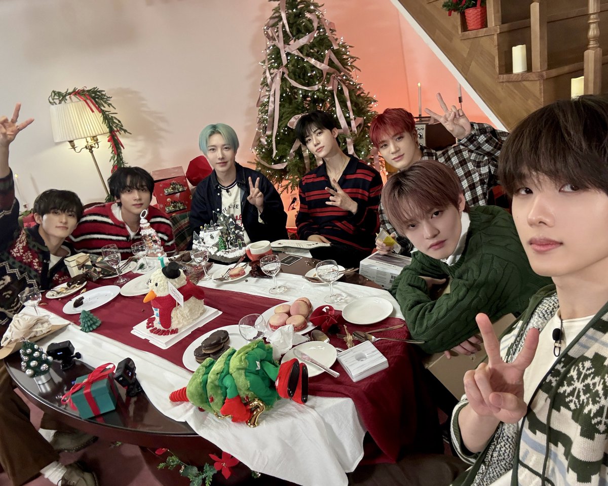 NCTsmtown_DREAM's tweet image. 𝖬𝖾𝗋𝗋𝗒 𝖬𝖾𝗋𝗋𝗒 𝖢𝗁𝗋𝗂𝗌𝗍𝗆𝖺𝗌!🎅🏻

#NCTDREAM #MerryChristmas
#DREAMxDREAM #드림바이드림