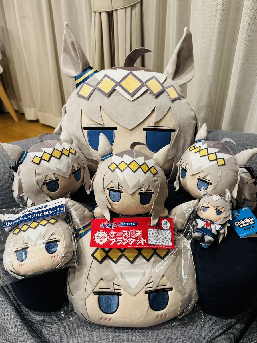 オグリキャップ　かんたんオグリ　お顔ポーチ　ラストワン　ケース付きブランケット 上から おっきなかんたんオグリ かんたんオグリ×3 お顔ポーチの