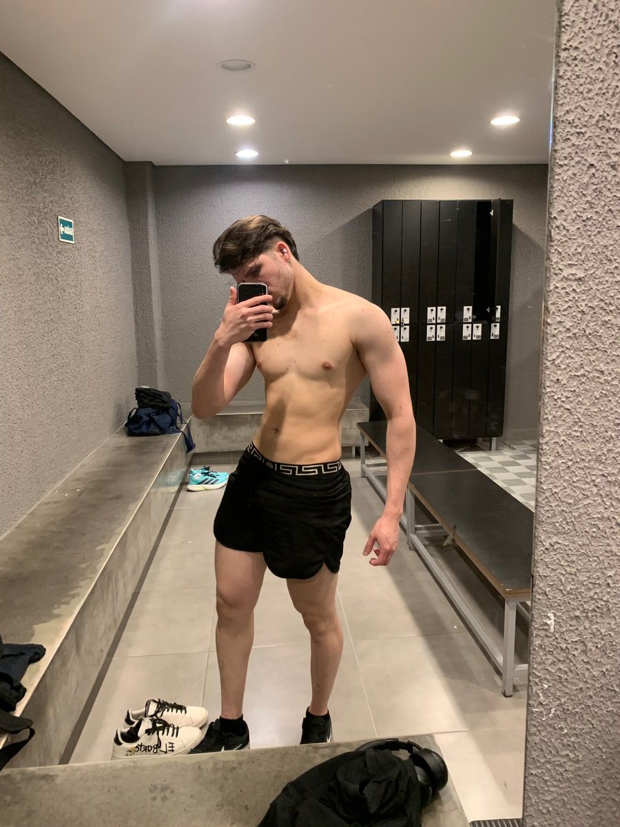 vinyhribeiro_'s tweet photo. 2026 é nosso🥵🙈 https://t.co/WaaZl70Rgj