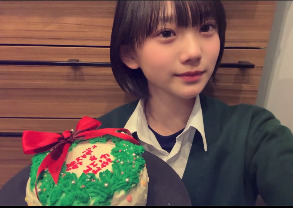airo_251's tweet photo. メリークリスマスイブ💖と、
25日はままとぱぱの結⃝婚⃝記⃝念⃝日⃝だからケーキ作った🫶💍 #中2  #結婚記念日おめでとう #クリスマスイブ #サンタさん来て https://t.co/bXW3St6cyW