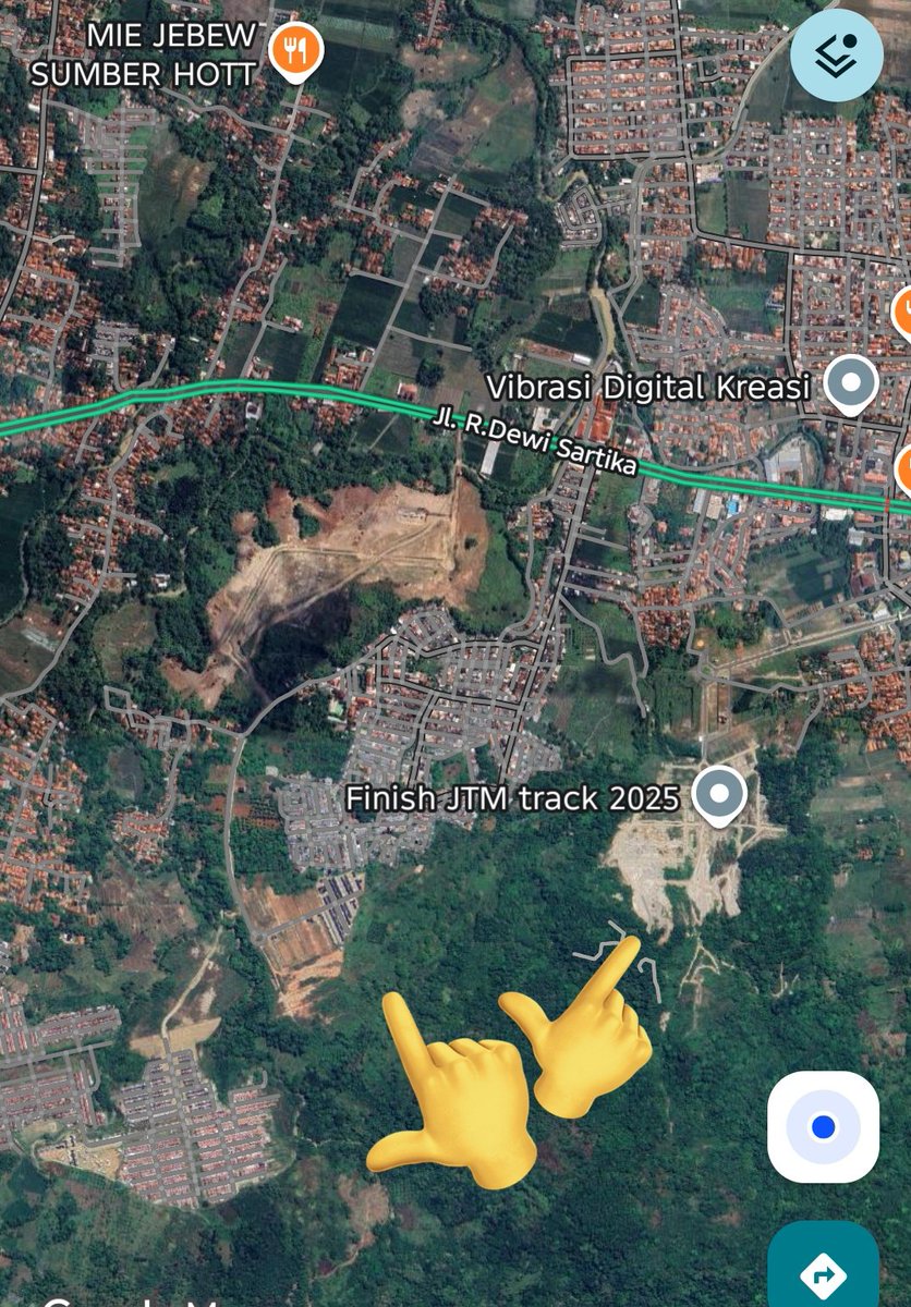 <a href="/zakiberkata/">Georitmus 🇮🇩</a> Bener minzak, ini di Cirebon mungkin baru pertama kali kejadian banjir di kecamatan tsb, dan mungkin ini jdi salah satu penyebabnya. bukit bnyk diubah jdi perumahan