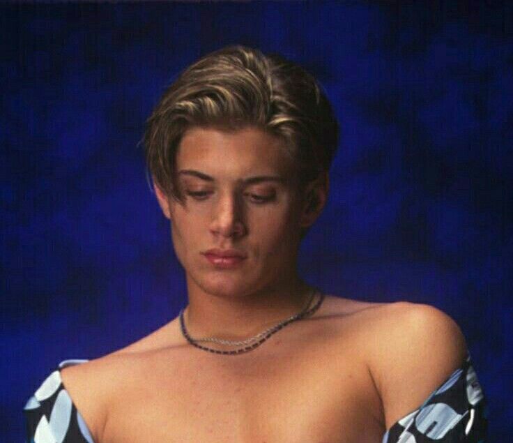 jendeea's tweet image. she really is pretty