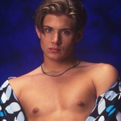 jendeea's tweet image. she really is pretty