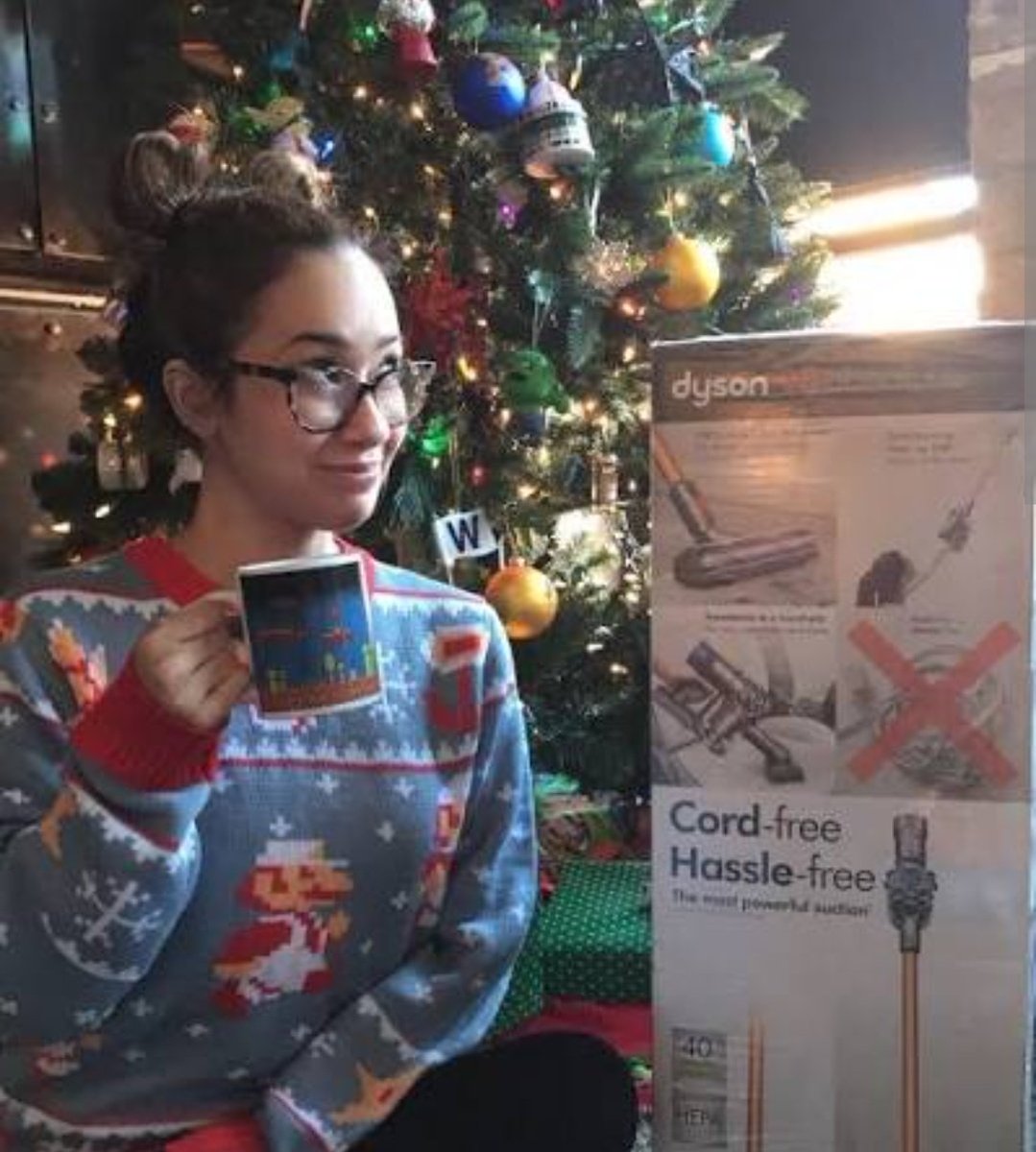 pixie_AMK's tweet image. Merry Christmas, bitchachos 🦌 I couldn't wait till tomorrow 😋