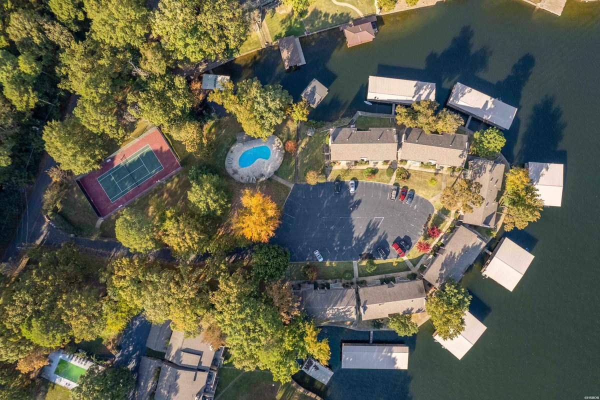 NathanCainCom's tweet photo. Here are the three best real estate deals of the week in Hot Springs, Arkansas, for December 24, 2025

https://t.co/VddMLzKxwK https://t.co/OK7rGn02fN