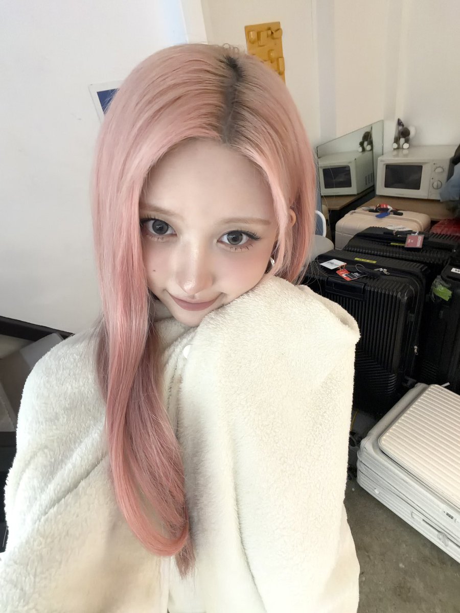 of__autumn's tweet image. (끼잉...낑..끼잉잉...)