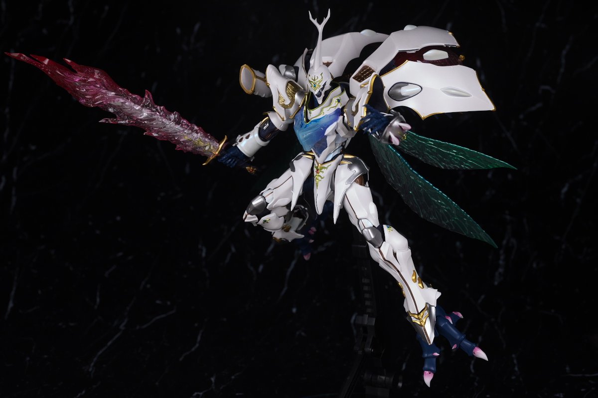 BUILD L DRAGON サーバイン（白き秘宝） SCALE