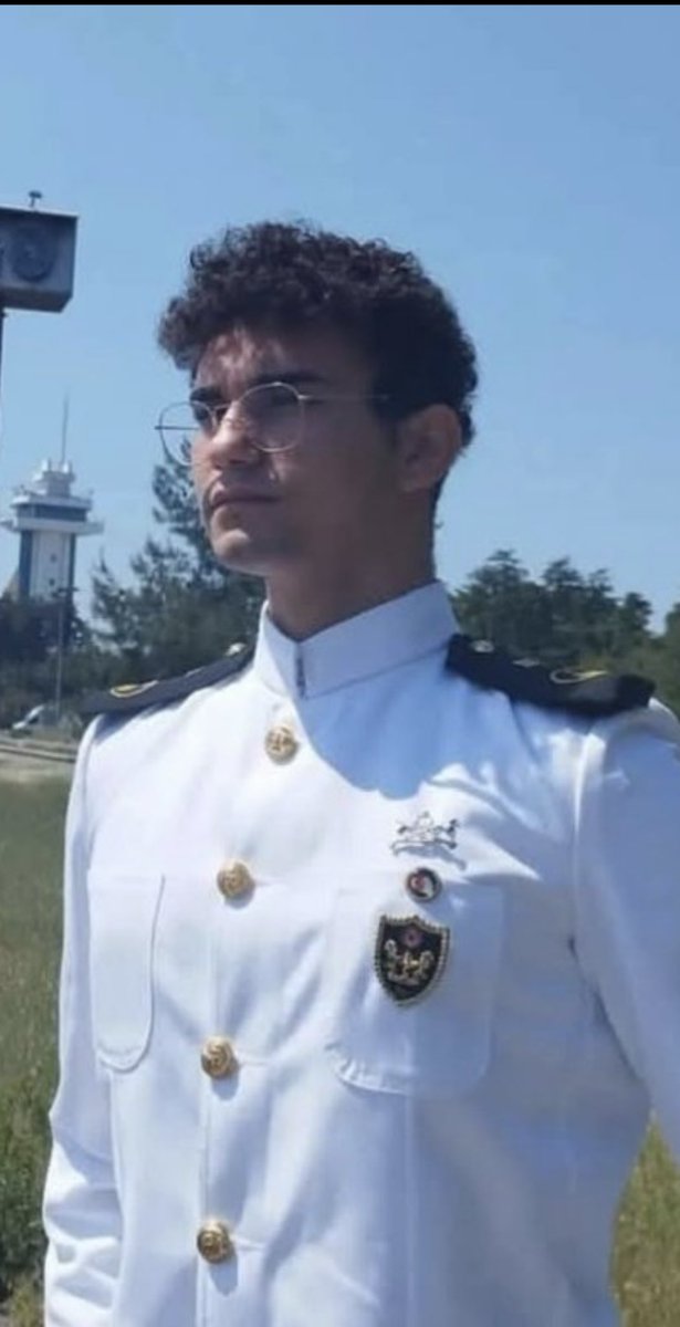 Bu gencimize iyi bakın!

Arkadaşlar, bu ailenin sesini duyurmalıyız.
Aslen Samandağ Koyunoğlu Mahallesi’nden, 24 yaşındaki gemi kaptanı Ali Yol, yaklaşık 2 aydır Birleşik Arap Emirlikleri’nde (Abu Dabi) tutuklu.

Basına yansıyan bilgilere göre;
Ali Yol’un, görev yaptığı gemide