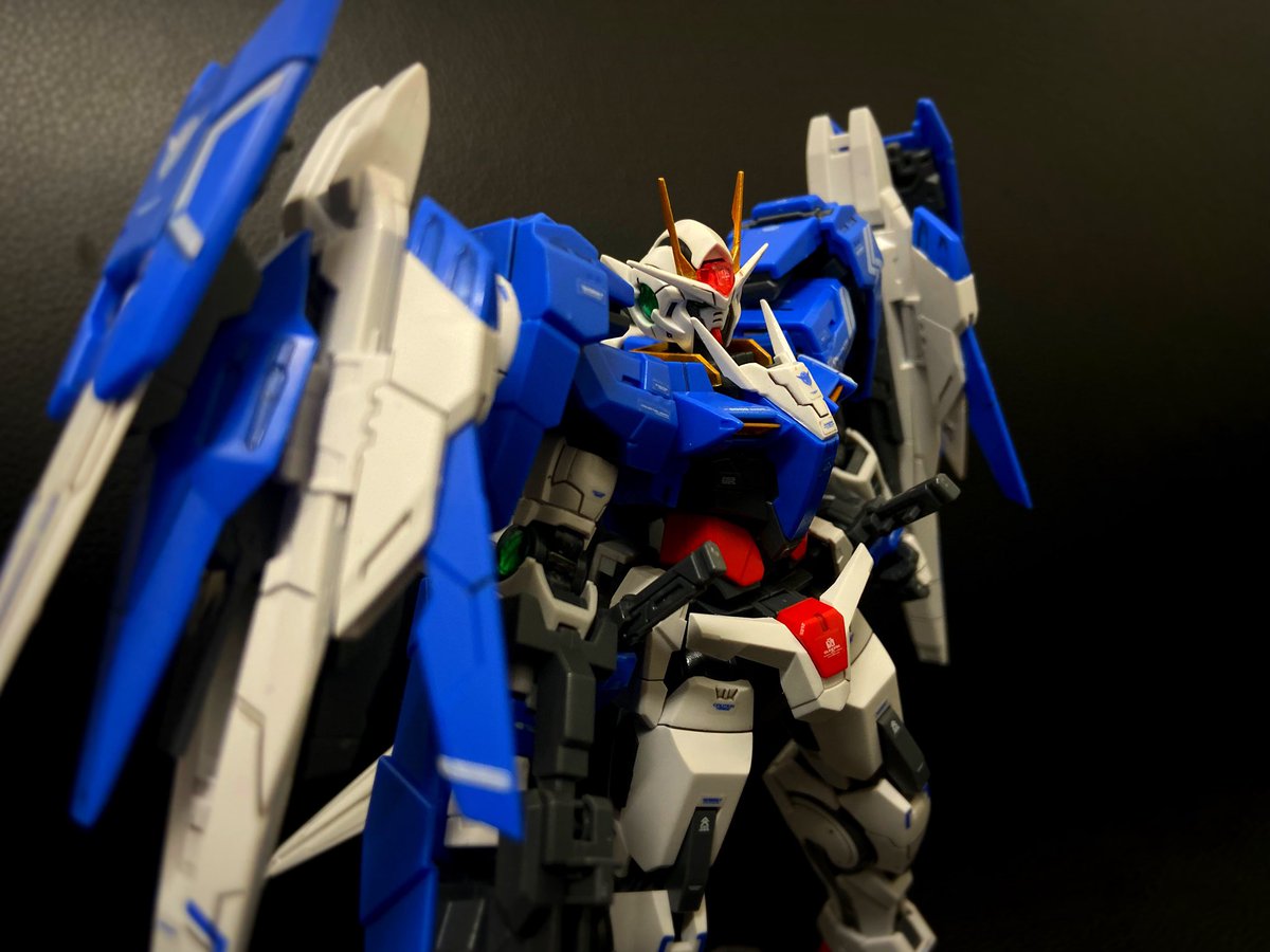 そしてこれが仕事の合間に作った RGダブルオーライザー ・一部塗装