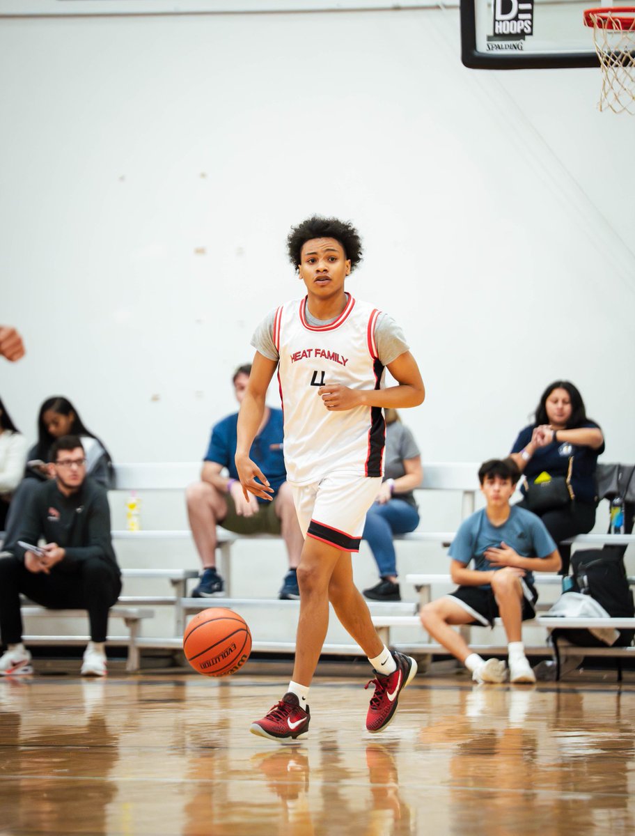 MomBoogs's tweet image. Watched one of my Heat Fam babies, Miquel Chapparo play and he finished with a game high 22 points. He plays for Amistad High School. #myboysarebetterthanyours 🏀🔥🖤❤️