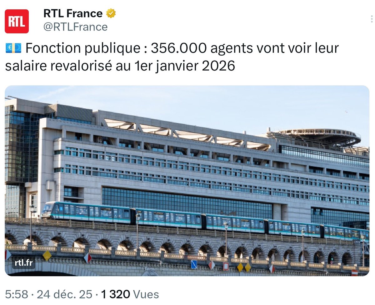 stylos_les's tweet image. Le genre de titre pour juste faire du fonctionnaire bashing! @RTLFrance 
Évidemment, c'est dit dans le corps de l'article : pour éviter d'être payés en-dessous du SMIC!
Avec le gel du point d'indice, à chaque revalorisation du SMIC, l'État est obligé par la loi de les revaloriser