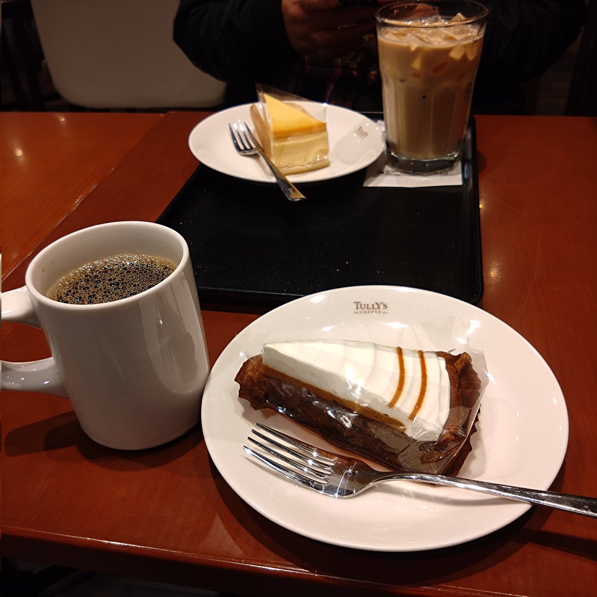 manamindmap's tweet image. #タリーズコーヒー Tully'sでクリスマスイブケーキ🍰いただきました～(o‘∀‘o)*:◦♪