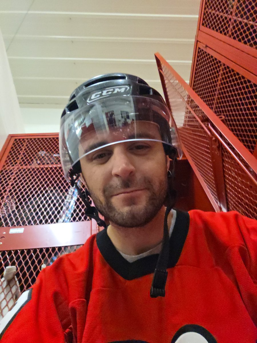 Annual alumni hockey game was pretty fun last night!