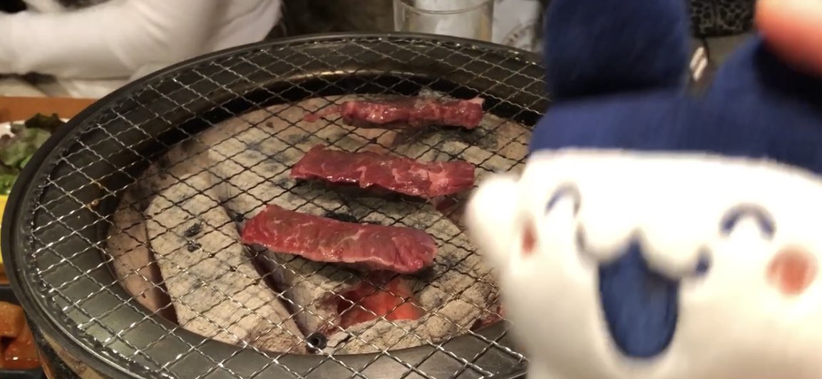 siosallt's tweet image. 방긋방긋 미미치 데리고 여행 다녀야 하는 이유 
나보다 더 개오바 떨어준다