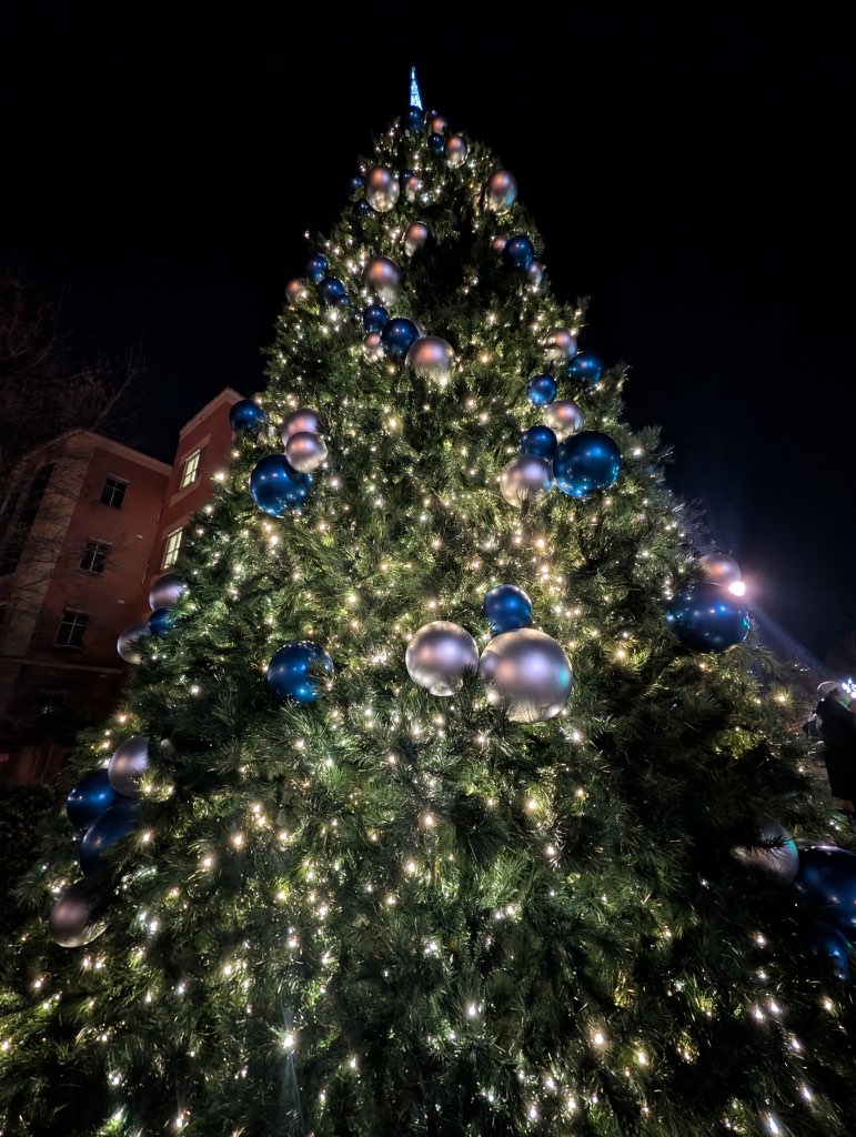 F3LexSC's tweet image. 113 people gather to celebrate the coming of Jesus and donate much needed items to Mission Lexington to people in need not just now but in the days to come. 

T-Claps to all the PAX who helped pull this off. 

Merry Christmas!