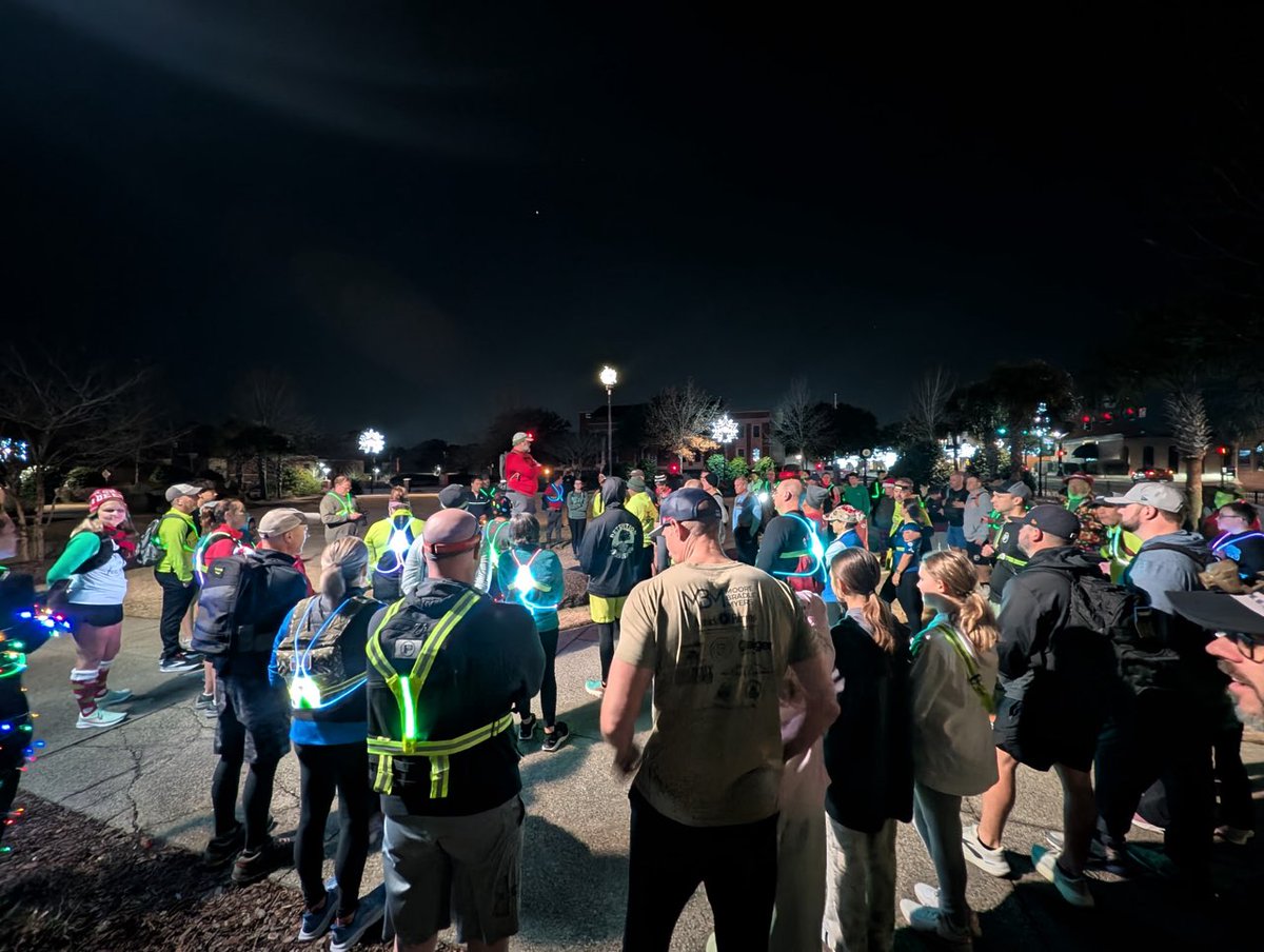 F3LexSC's tweet image. 113 people gather to celebrate the coming of Jesus and donate much needed items to Mission Lexington to people in need not just now but in the days to come. 

T-Claps to all the PAX who helped pull this off. 

Merry Christmas!