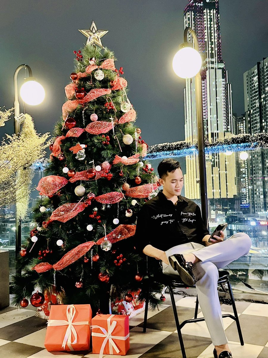 Giáng sinh vắng E 🎄🎄
#noel #giángsinh