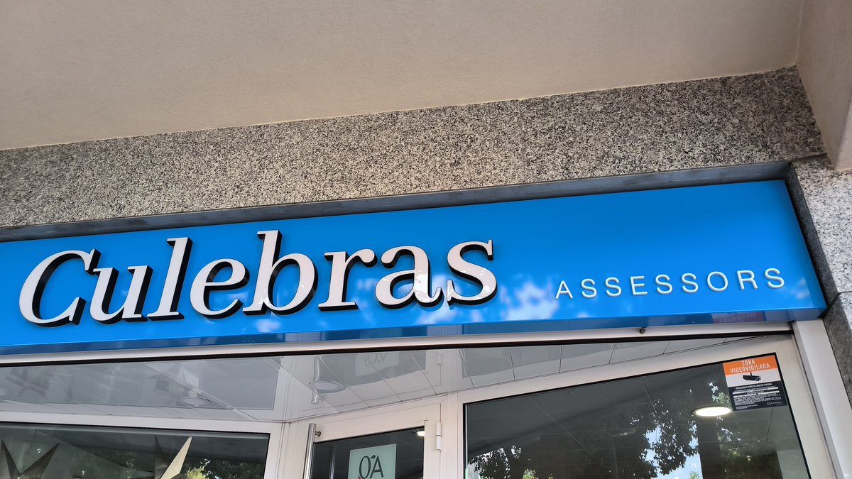 . <a href="/MastersOfNaming/">Masters Of Naming</a> 
Yo no sé si quiero que me asesore esta gente, eh 🤔