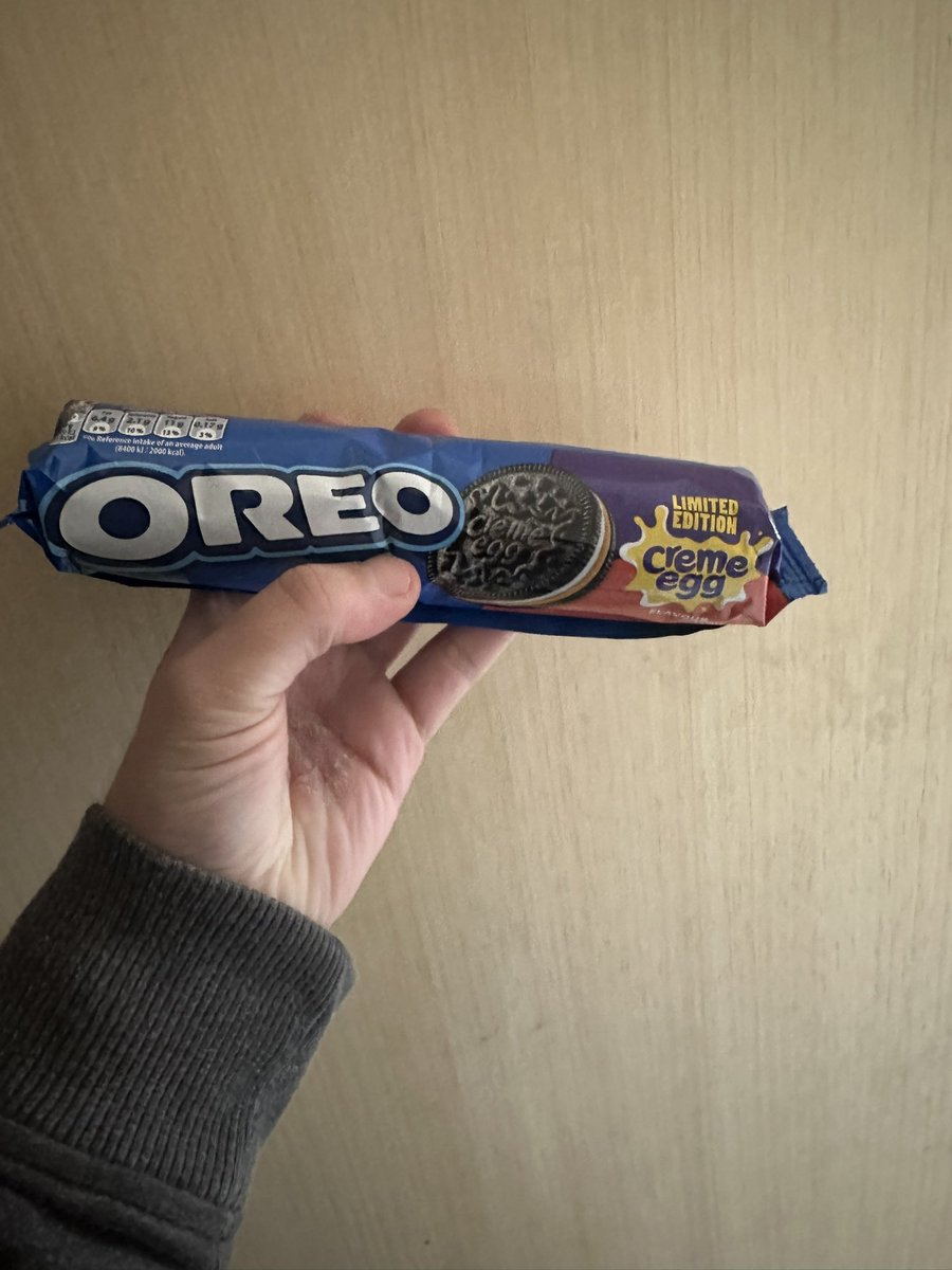 Oreo creame egg biscuits 
Work in Home Bargains so grab yourself some 🥹🥹