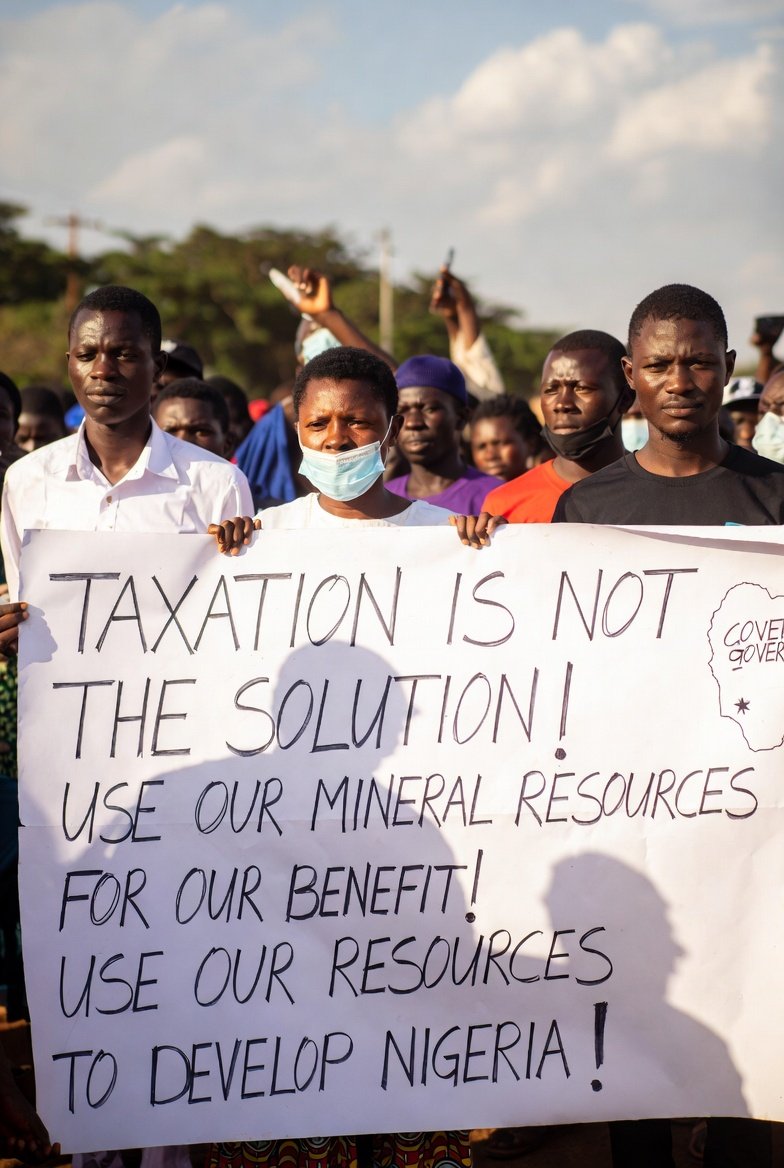 RolandNGabriel's tweet photo. @Morris_Monye We reject Tinubu's taxation. Nigeria is  the richest country in the world. Beyond Oil &amp; Gas, from Sokoto to Imo we have numerous resources. Politicians are stealing everything for themselves &amp; pushing the rest out &amp; want to deep hands into our pocket? Taxation is stealing. https://t.co/vfpymXpw8G