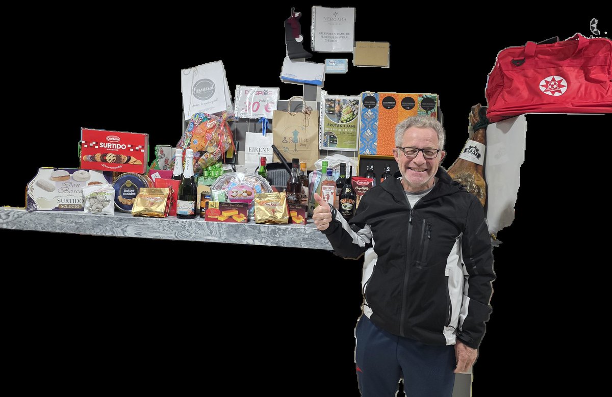 ˙·٠•●LA CESTA DE LA YEYI●•٠·˙

Ayer, el ganador de nuestro sorteo, recogió su premio. Enhorabuena y a disfrutar los premios.