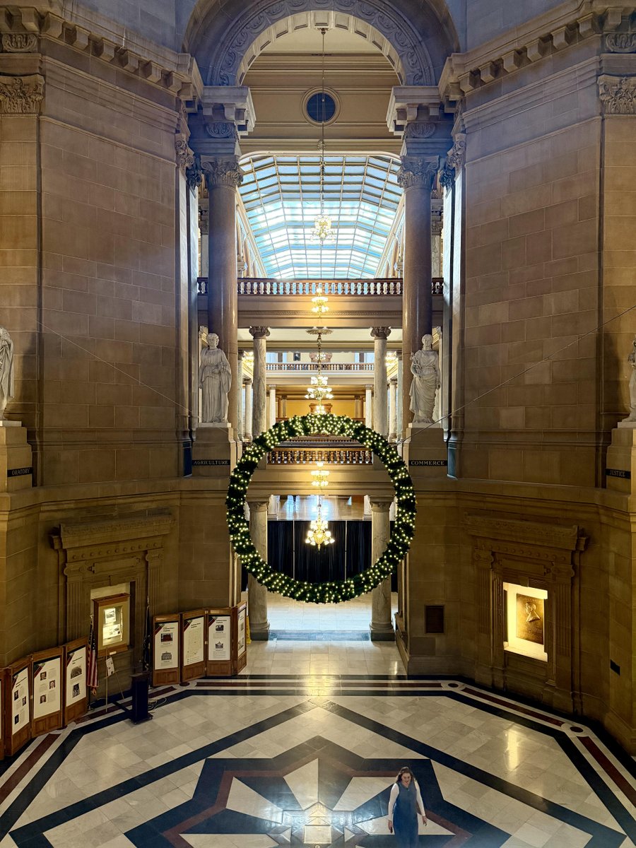 Happy holidays from The Statehouse File! 🎄