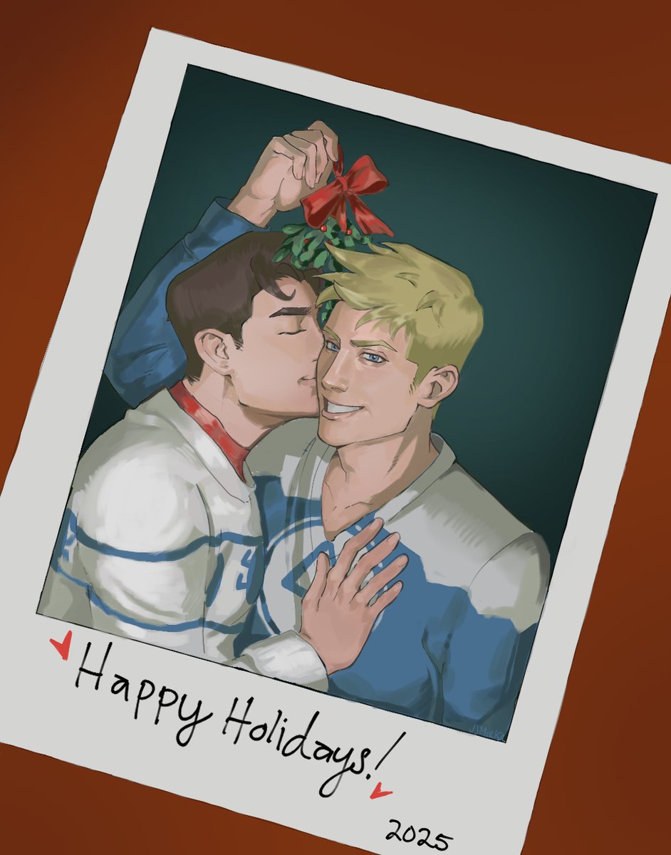 JJMikka's tweet photo. Mistletoe #spideytorch https://t.co/xWj4buwFy5