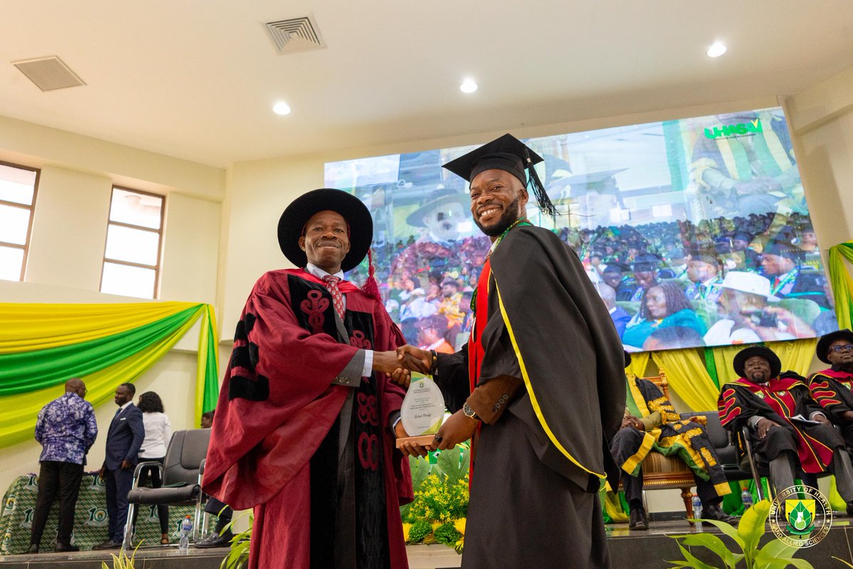Kofijesus3's tweet image. I’m grateful to share that I’ve completed medical school with academic distinction, receiving:
✅ Prof. David Ofori-Adjei Prize – Best in Medicine &amp;amp; Therapeutics
✅ Senyo Tagboto &amp;amp; Yaw Asante Awuku Prize – Best in Internal Medicine (Junior Clerkship)
#UHASMSA #Uhasgraduation25