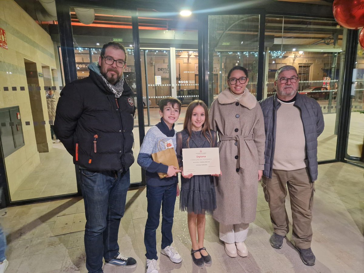 FallaYecla's tweet image. Os dejamos unas instantáneas de la entrega del Premio del Belen.