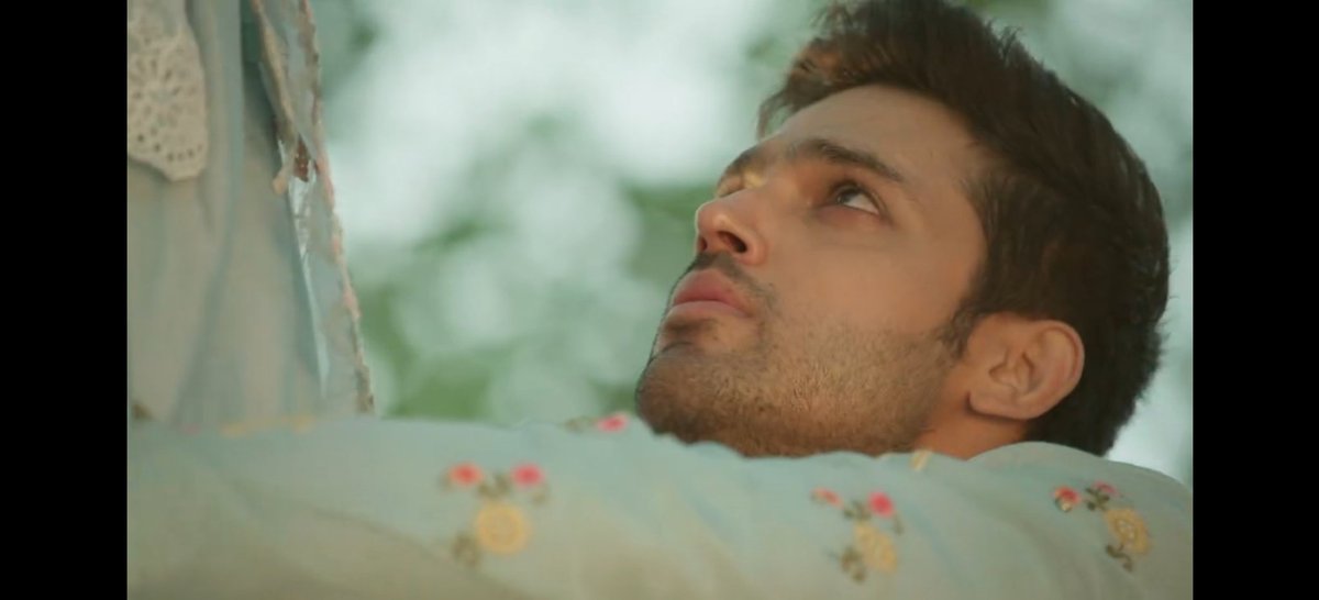 WithhLoveAnnie's tweet photo. I will Catch you when you Fall
And If I ever Fail to, I will Fall with you.

Mahid's concern and fear for Seher the moment she slipped made my heart skip a beat. 

Poor boy got a real scare thinking he will lose Seher like he lost his Mother

#SeherHoneKoHai #MaHer https://t.co/9rTZVGM5eA