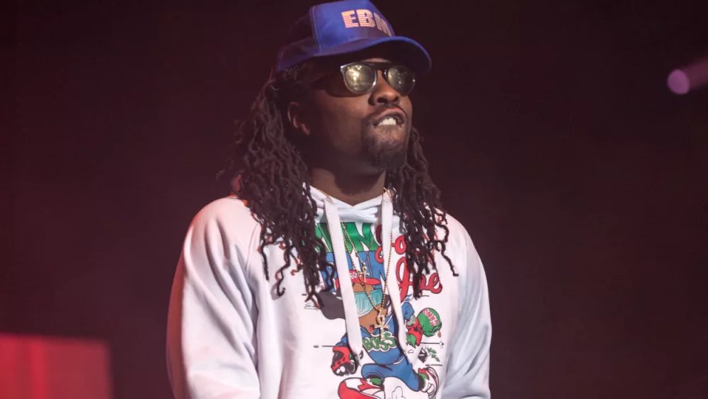 declobawak's tweet photo. @Wale  never gets mentioned when they talk about Afrobeats early pioneers. #mysweetie https://t.co/23VBsRklre