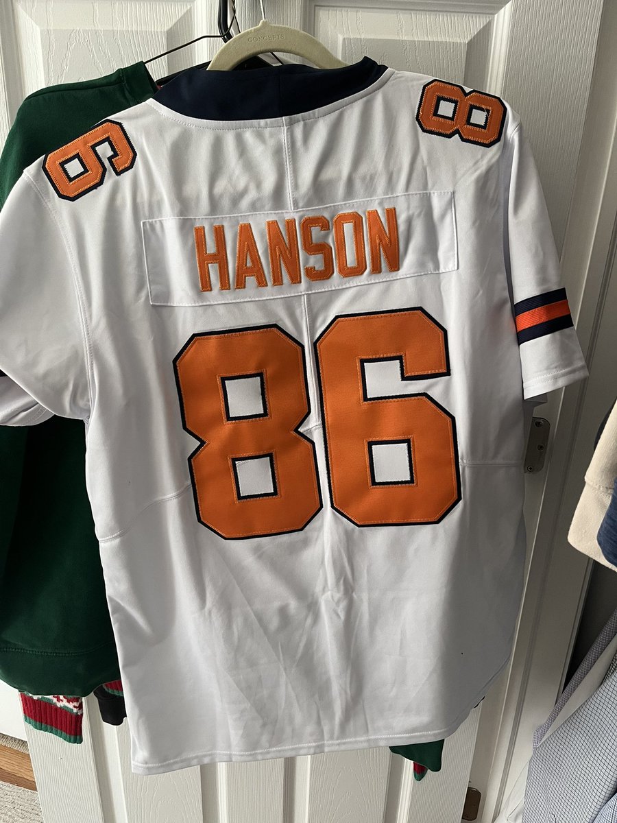 Hec_LeKirk's tweet photo. Annual ball knower jersey swap, disbelief is an understatement https://t.co/CBgqvmIH3k