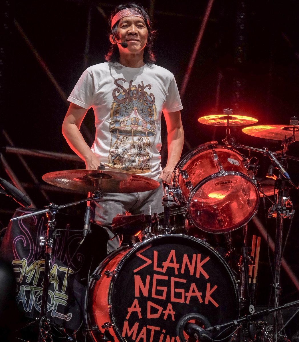 slankdotcom's tweet image. Happy birthday #BimbimSlank 🤘