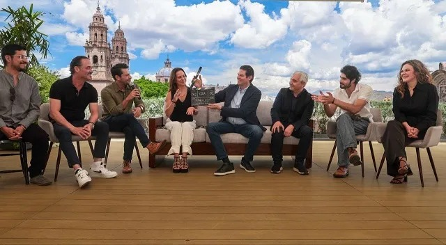 Conlupamx's tweet photo. NOTA EN: https://t.co/rGk7s2VSjk
Gobierno de Morelia consolida liderazgo nacional en el cine mediante Comisión Fílmica Municipal
Dic 24, 2025 https://t.co/JpNwuq9ySb