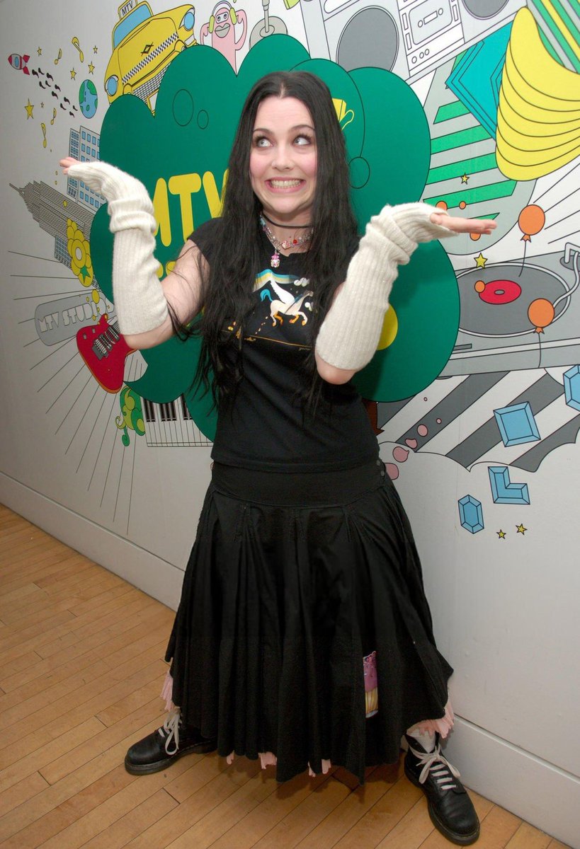 rionka (evanescence munich 2026!) tweet media