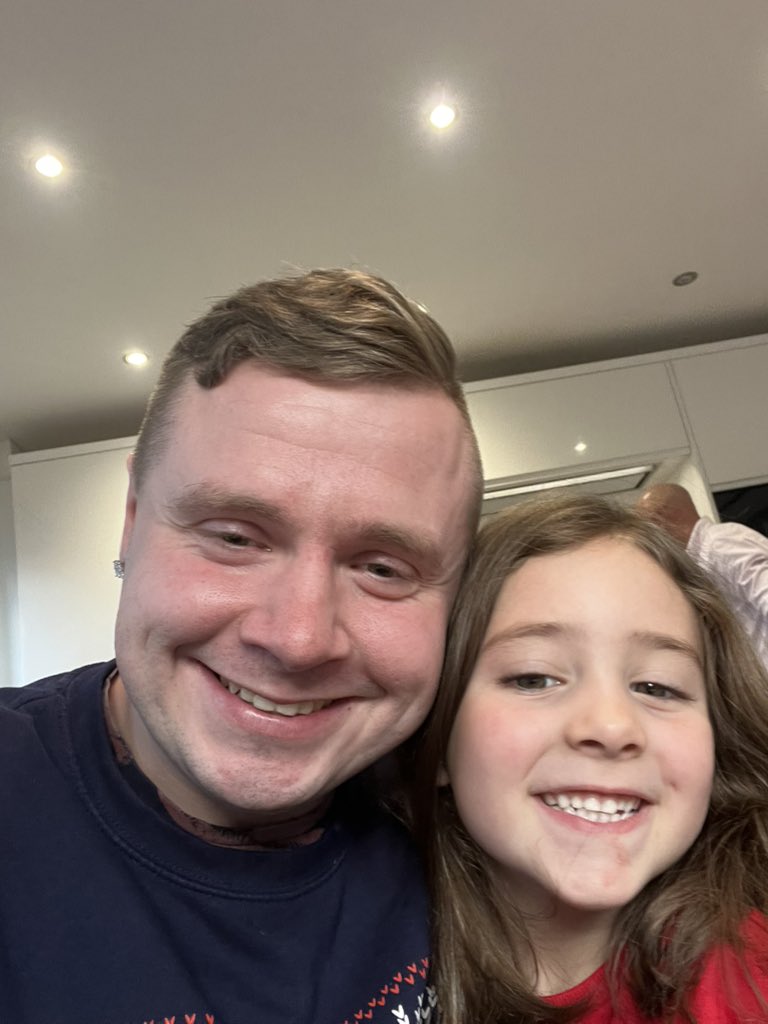 DjBassically28's tweet photo. Always fun to spend time with you Told Josie I was staying over for Christmas and she jump in excitement and hugged me https://t.co/6K3KoX1usX