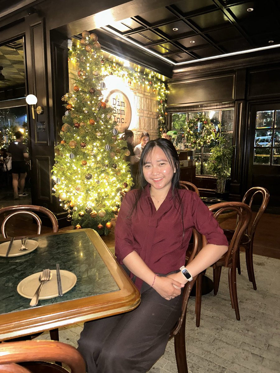 ChLa_'s tweet photo. christmas eve https://t.co/R0uWy5e8tI